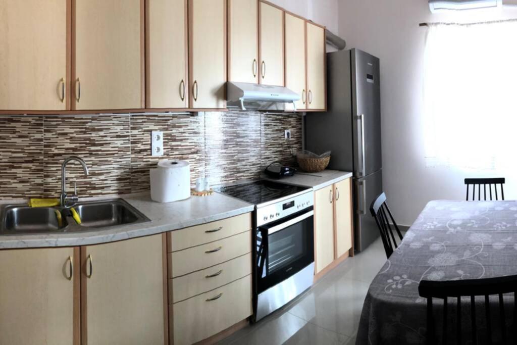 Loutraki Vibes Apartments Екстериор снимка